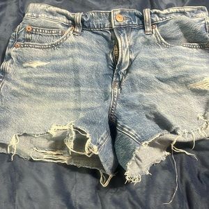 jean shorts , mid rise